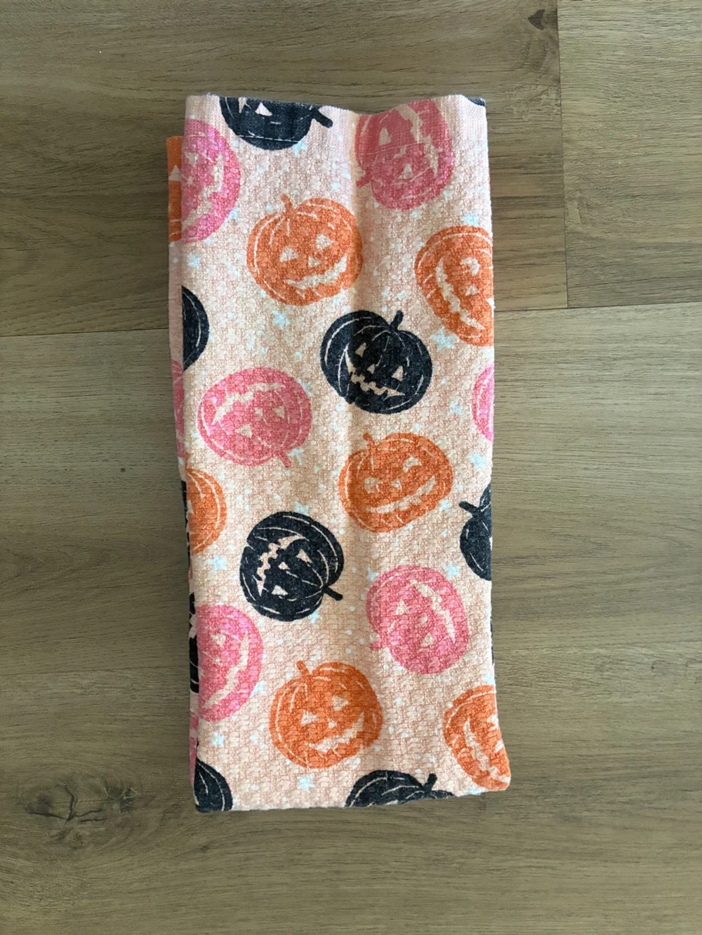 Martha Stewart Halloween Pumpkin Hand Towels Set of 2 Pink Orange Black EUC